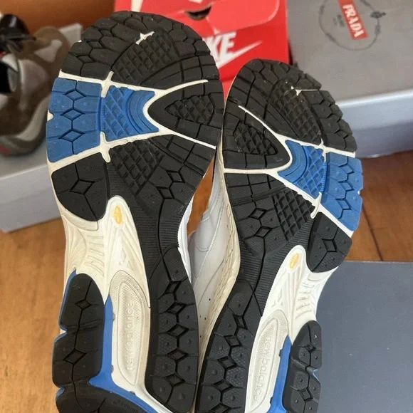 New Balance 2002R Vibrant Apricot Size 9.5 - Picture 5 of 6